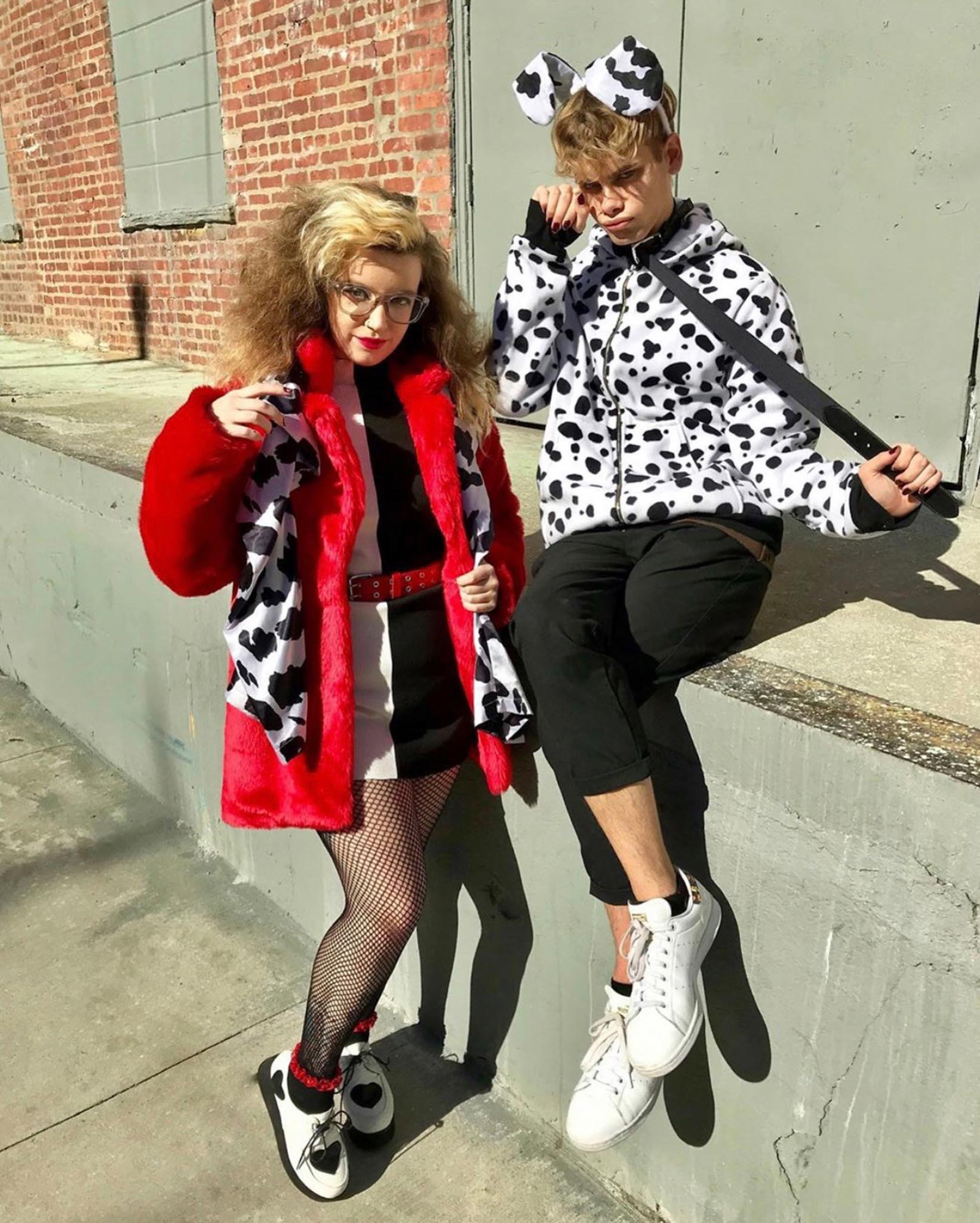 Cruella De Vil and 101 Dalmatians costume, costumes for Halloween 2020