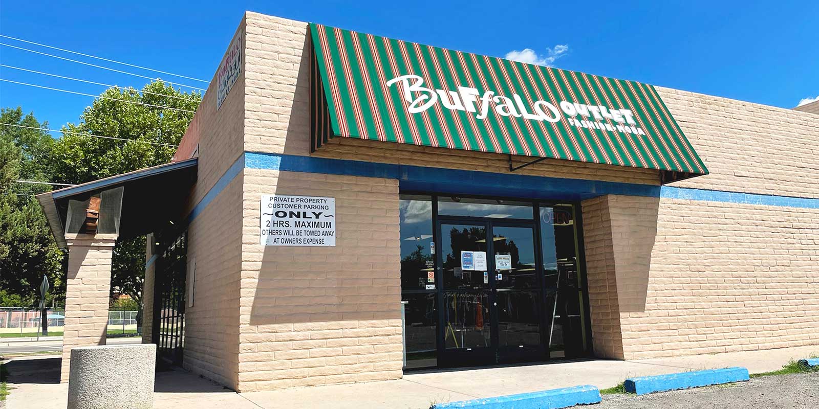 Exterior of Buffalo Exchange Outlet in Nogales, AZ