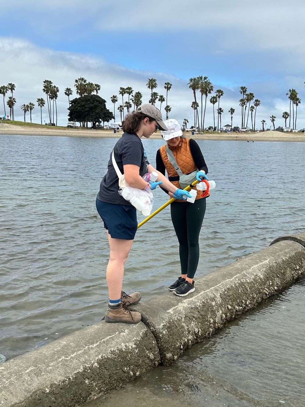 BE San Diego San Diego Coast Keeper Volunteers