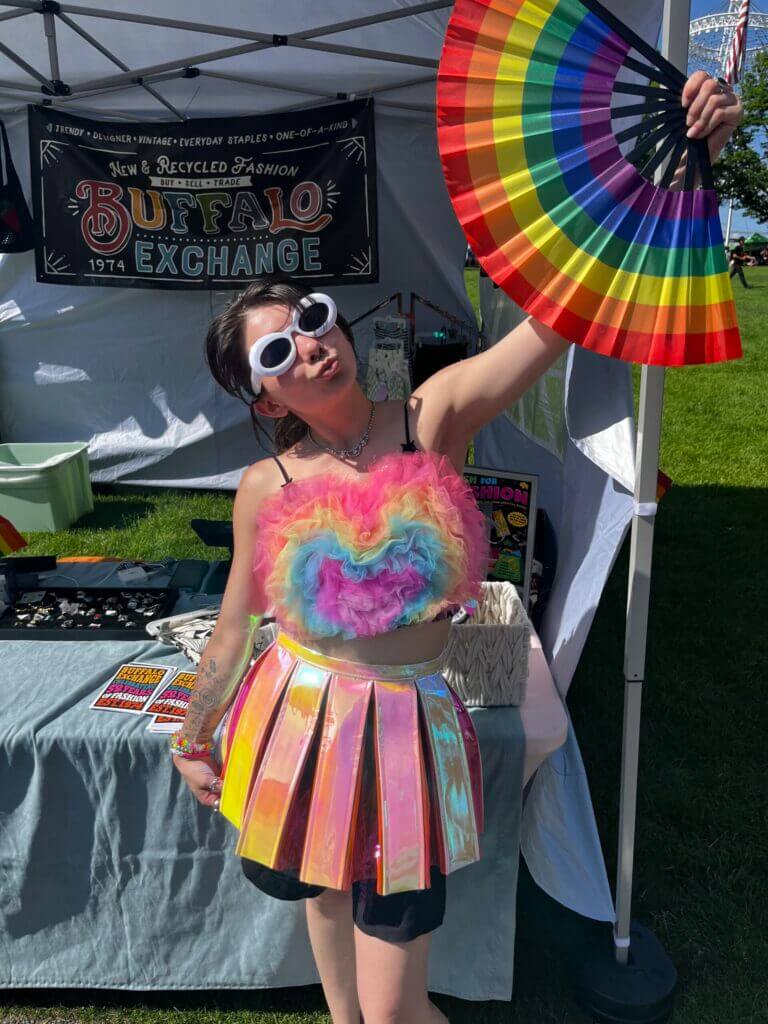 Gwen, Buffalo employee
